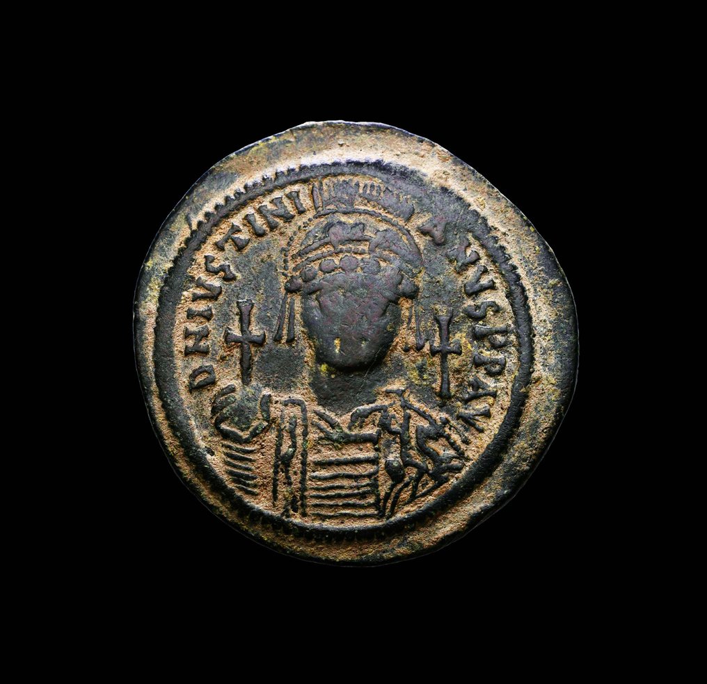 Византийская империя. Юстиниан I (527–565 гг. н. э.). AE Follis (без резервной цены) # 1.1