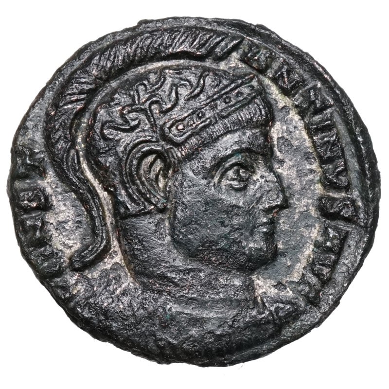 Римская империя. Константин I (306–337 гг. н.э.). Follis Siscia, GEFANGENE neben Labarum (без резервной цены) #1.1