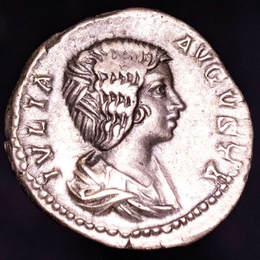 Римская империя. Юлия Домна (Августа, 193-217 гг. н.э.). Денарий Римского монетного двора. VENERI GENETRICI (без резервной цены) #1.1
