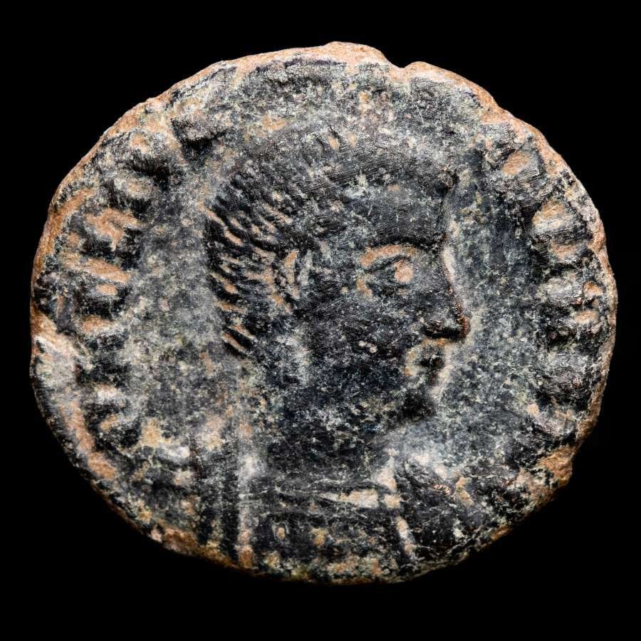 Римская империя. Юлиан II Апостата (360–363 гг. н. э.). Майорина FEL TEMP REPARATIO, солдат, пронзающий копьем павшего всадника.  (Без резервной цены) #1.1