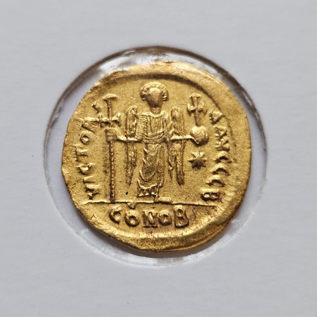 Византийская империя. Юстиниан I (527-565 гг. н. э.). Solidus Officina B #2.1