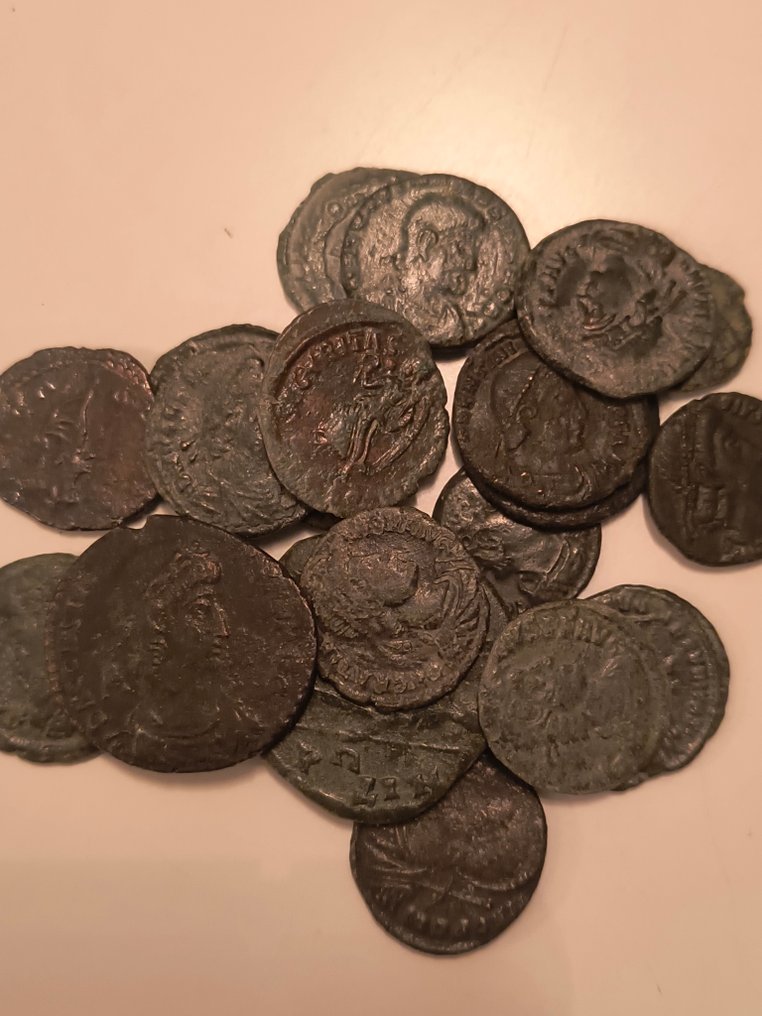 Римская империя. 20 бронзовых монет. 200-350 гг. н.э. (без резервной цены) #1.1