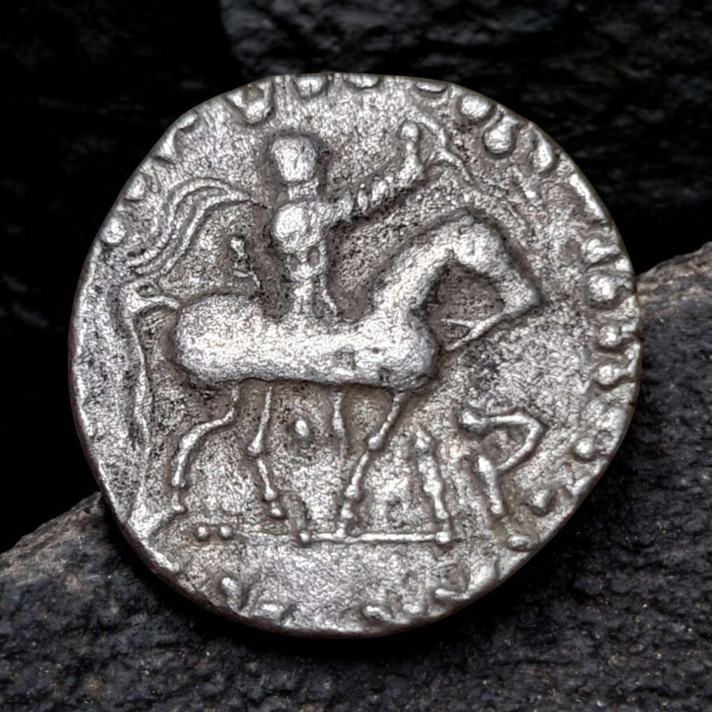 Индо-скифы. Азы (около 58-12 гг. до н.э.). Драхма (без резервной цены) #1.1