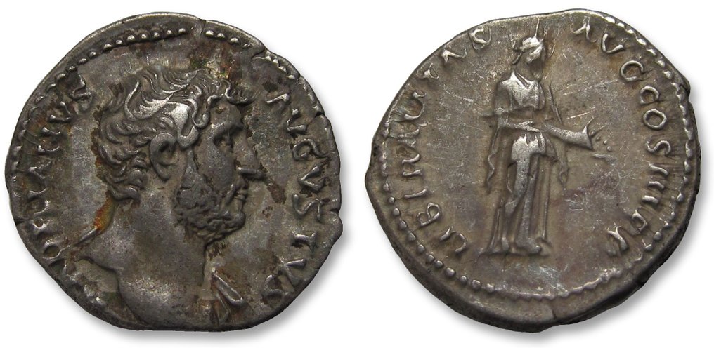 Римская империя. Адриан (117–138 гг. н. э.). Денарий Рим 129-130 гг. н. э. — LIBERALITAS AVG COS III P P — #2.1
