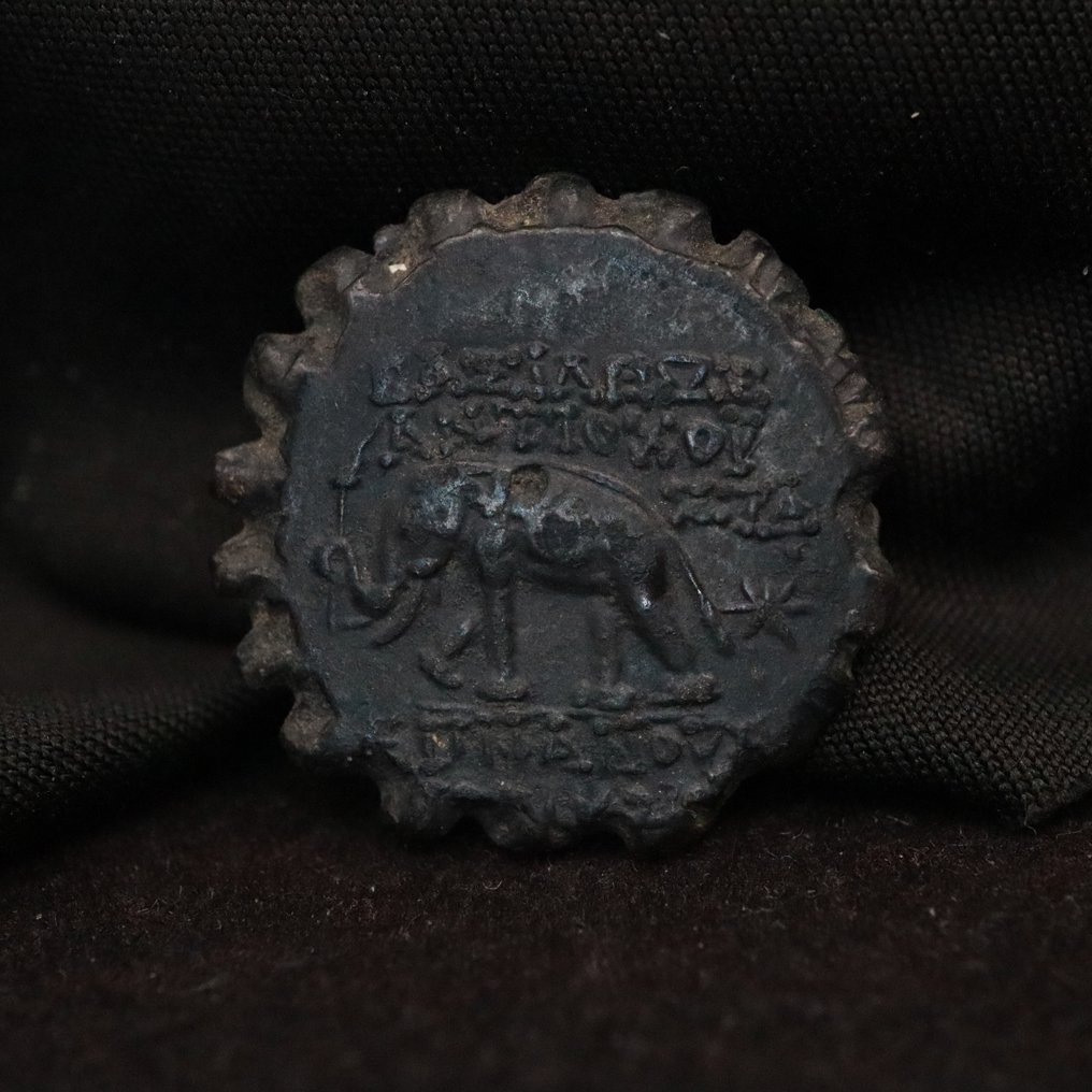 Царство Селевкидов. Антиох VI Дионис (144-142 до н.э.). AE Serrate (без резервной цены) #1.1