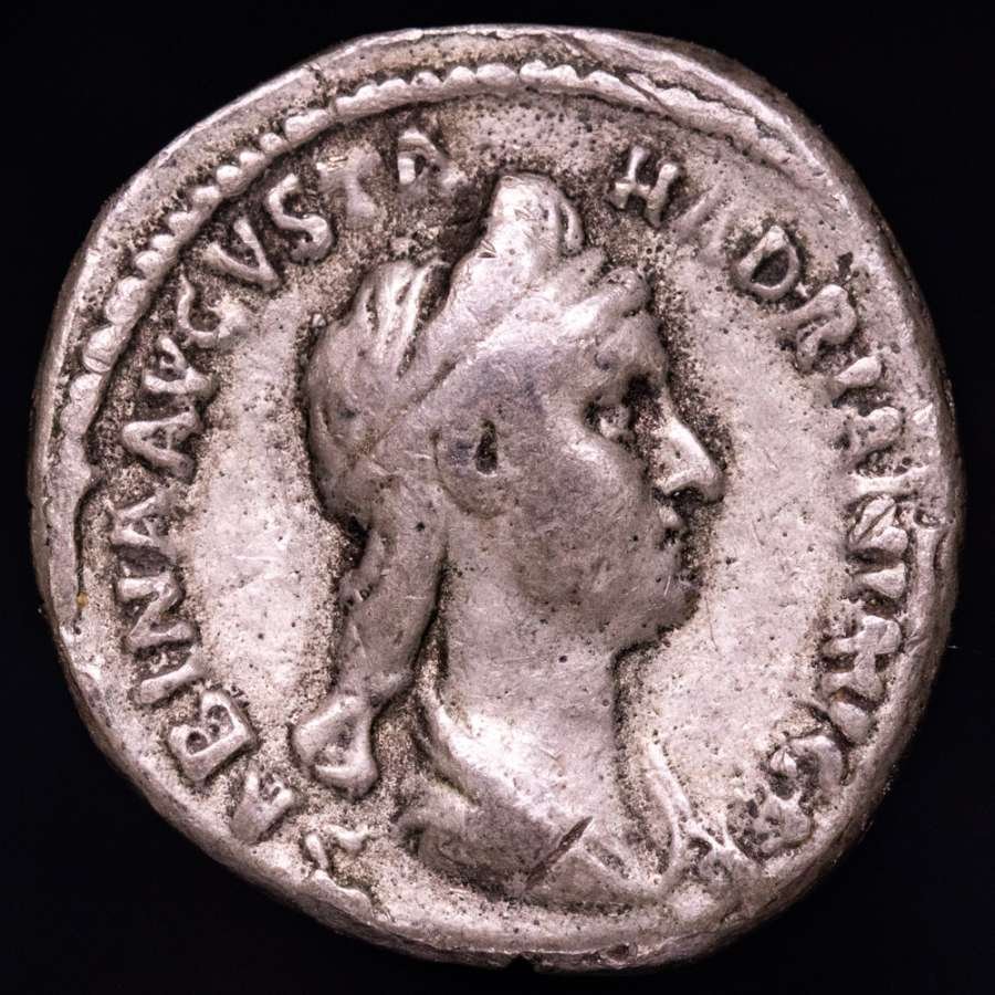 Римская империя. Сабина (Августа, 128–136 гг. н.э.). Денарий, монетный двор Рима, 136 год нашей эры. CONCORDIA AVG (без резервной цены) № 1.1.