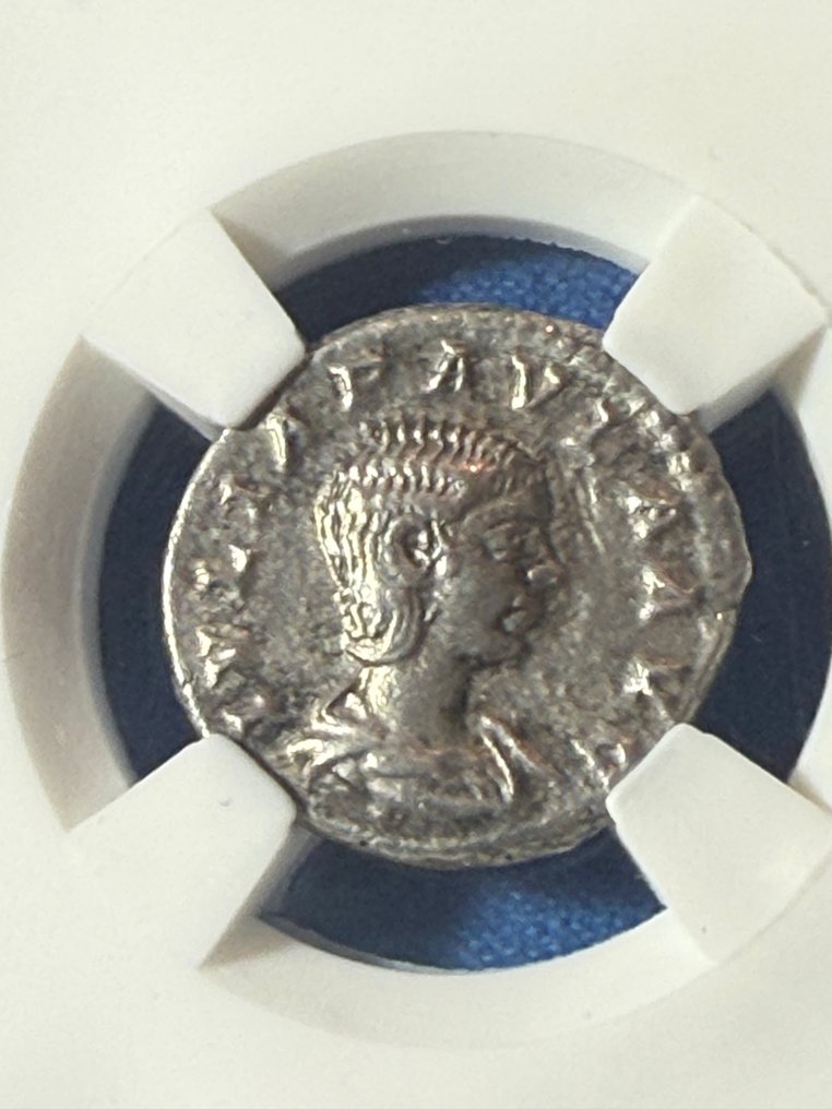 Римская империя. Юлия Паула (219–220 гг. н. э.). Римский денарий - КОНКОРДИЯ (VF30) (без резервной цены) #1.1