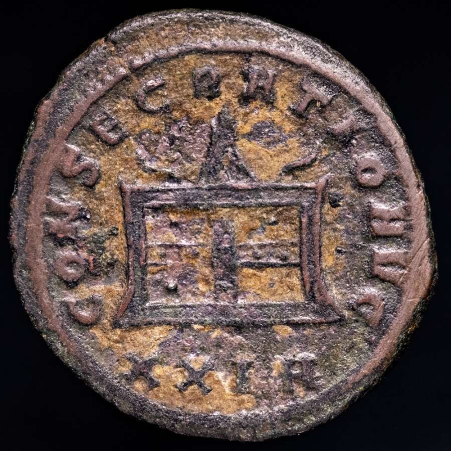 Римская империя. Кар (282–283 гг. н.э.). Антониниан Сисция, около 283–285 гг. КОНСЕКРАЦИО AVG, алтарь; XXIA в эксерге (без резервной цены) № 1.1