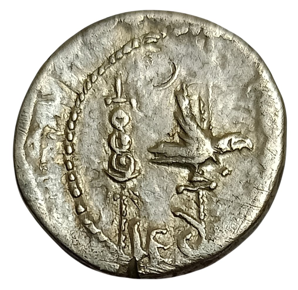 Римская республика (императорская). Марк Антоний. Денарий Патры (?) 32-31 до н.э. #1.1