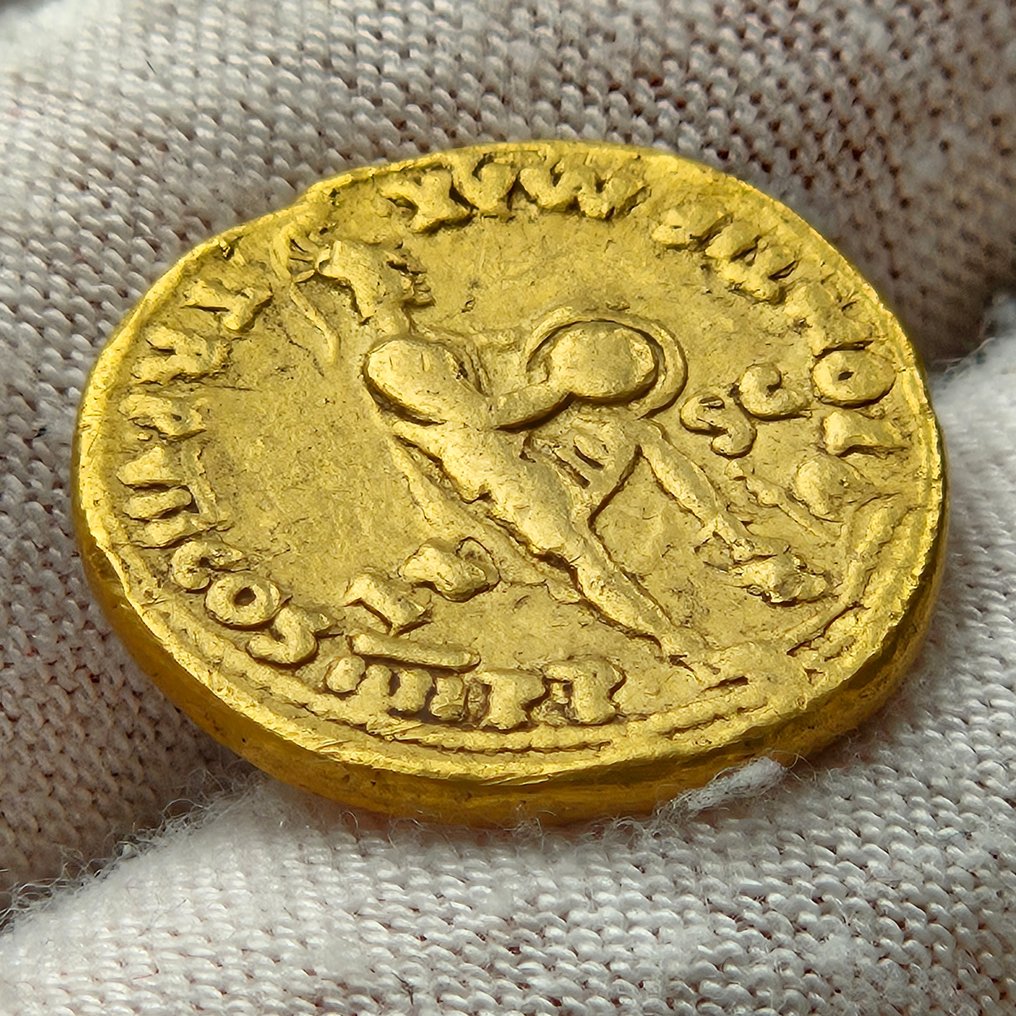 Римская империя. Нерон (54–68 гг. н. э.). Ауреус Лугдунум, 62-63 гг. н. э., № 2.1.