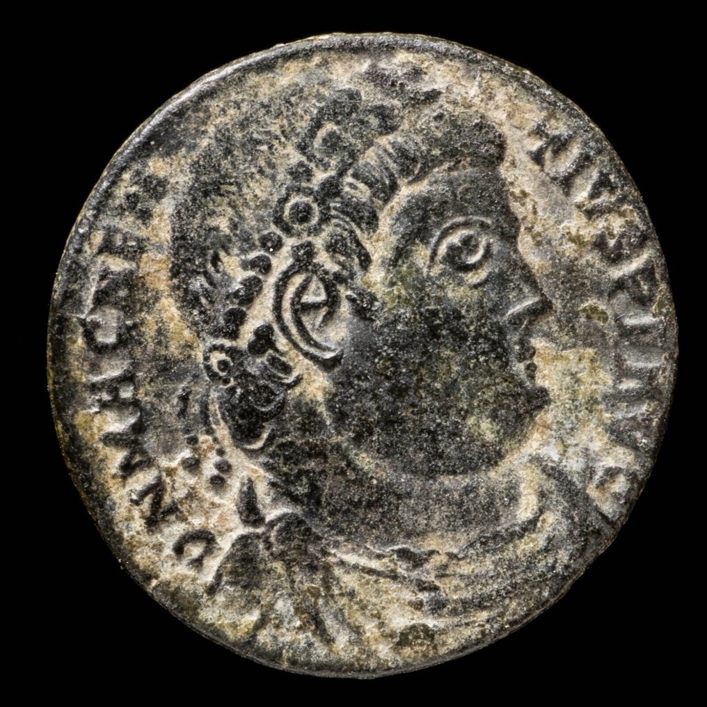 Римская империя. Магненций (350–353 гг. н.э.). Follis FELICITAS REIPVBLICE, Лион (без резервной цены) № 1.1